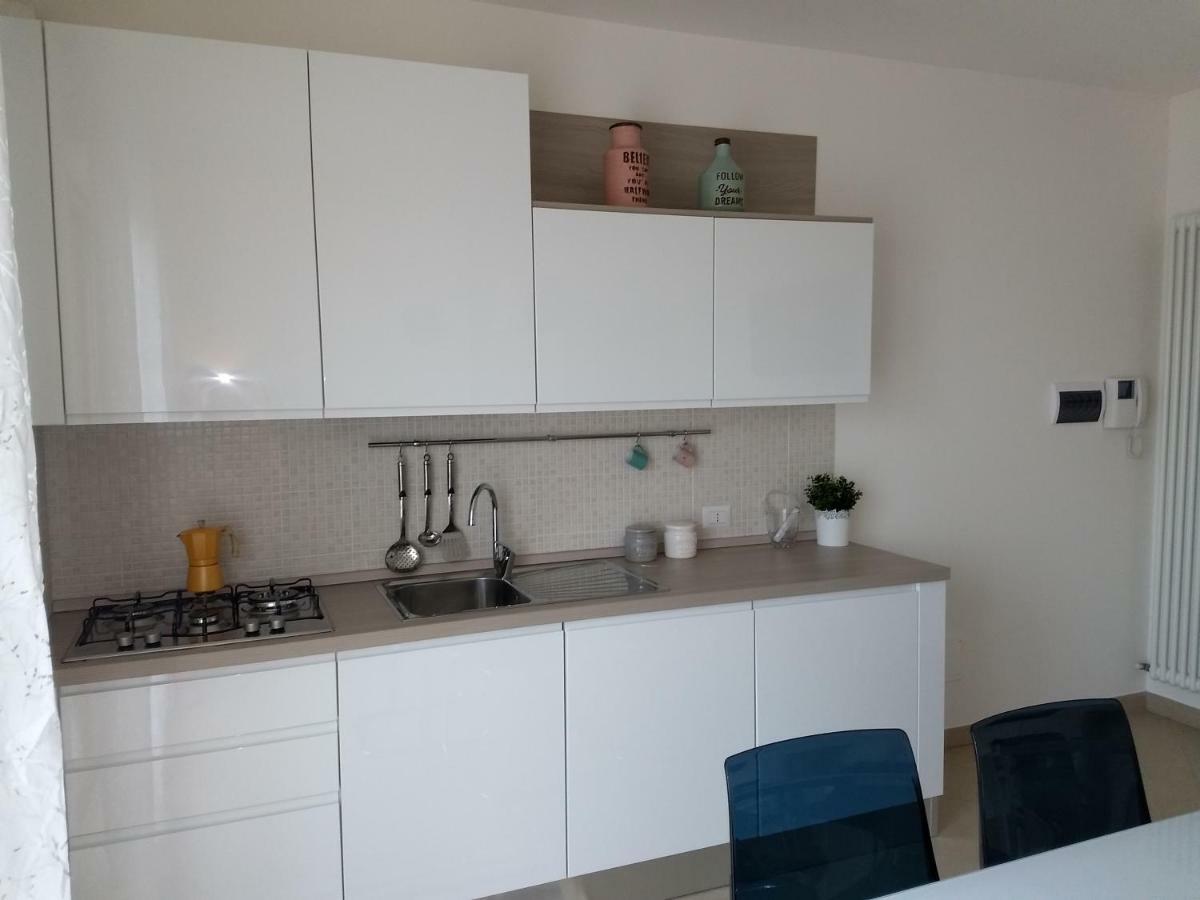 Appartamento Penthouse On The Adriatic Sea Martinsicuro Esterno foto